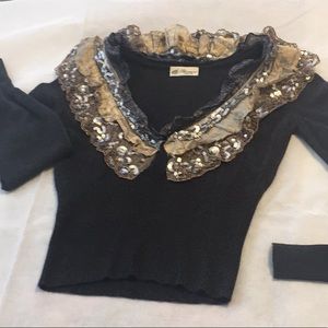 Low cut , crop cashmere sweater